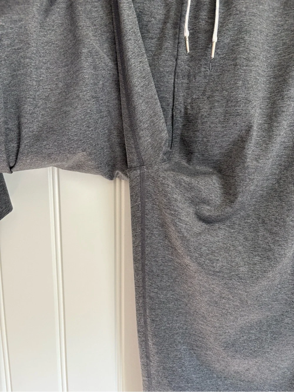Vuori Sunday Performance Joggers gray men’s size large
